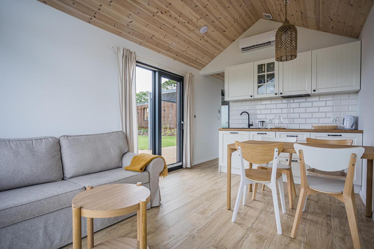 Nowe Domki Deluxe Z Widokiem Na Zatoke Z Basenem I Sauna Oslonino Exteriér fotografie