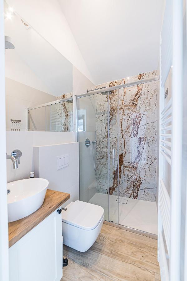 Nowe Domki Deluxe Z Widokiem Na Zatoke Z Basenem I Sauna Oslonino Exteriér fotografie