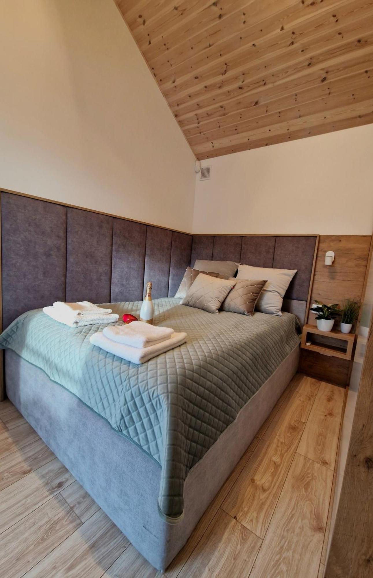 Nowe Domki Deluxe Z Widokiem Na Zatoke Z Basenem I Sauna Oslonino Exteriér fotografie